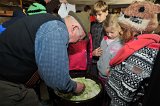 2015-10-21_34_Sauerkraut_machen_mit Schulklasse_RM